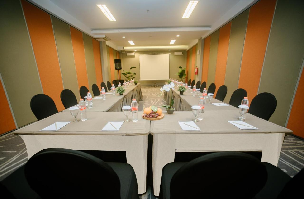 The Bountie Hotel And Convention Centre Sukabumi Exterior photo