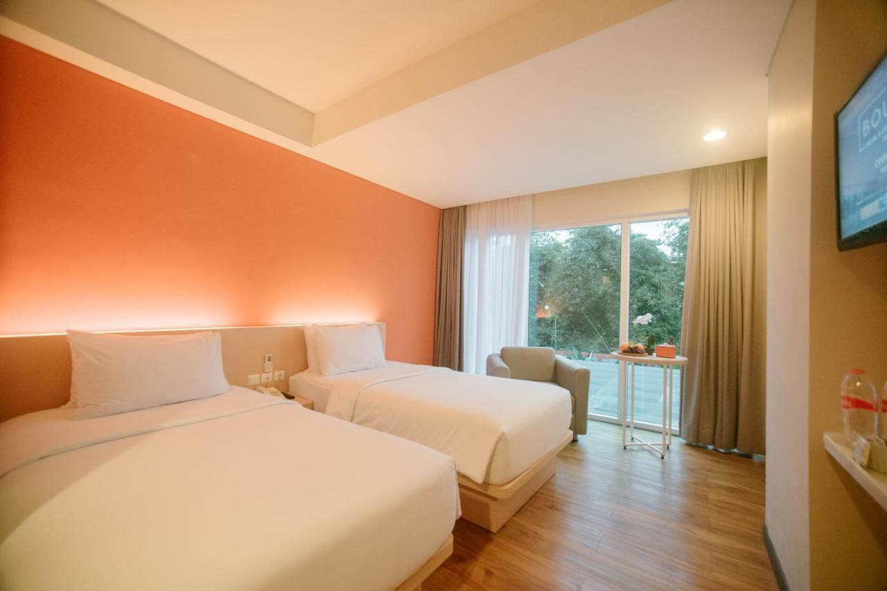 The Bountie Hotel And Convention Centre Sukabumi Exterior photo